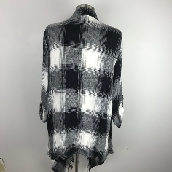Maurices Black White Sweater Shawl Plaid Open - Picture 5 of 8